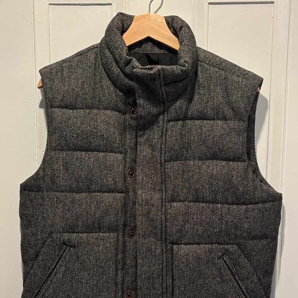 GAP Charcoal Quilted Vest